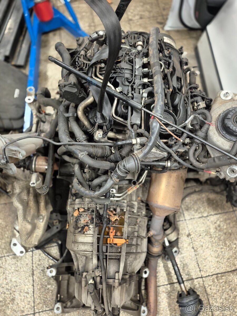 Predám kompletný motor 2.0TDi - CLGC - AUDI - 5