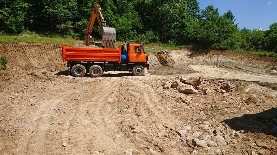 Výkopové a zemne práce-kolesový bager, minibager - 5