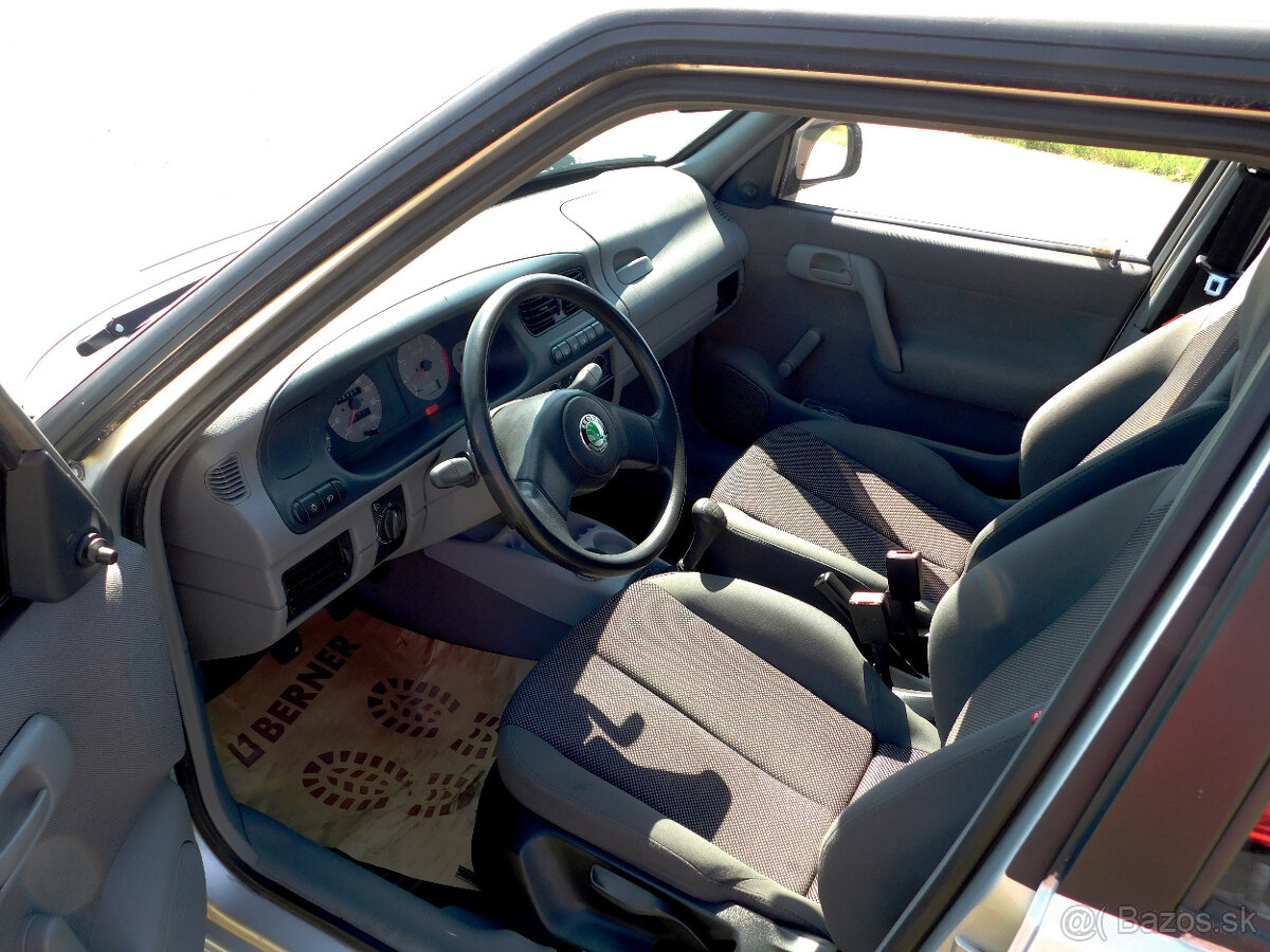 Škoda felicia 1.6i 55kW LX - 5