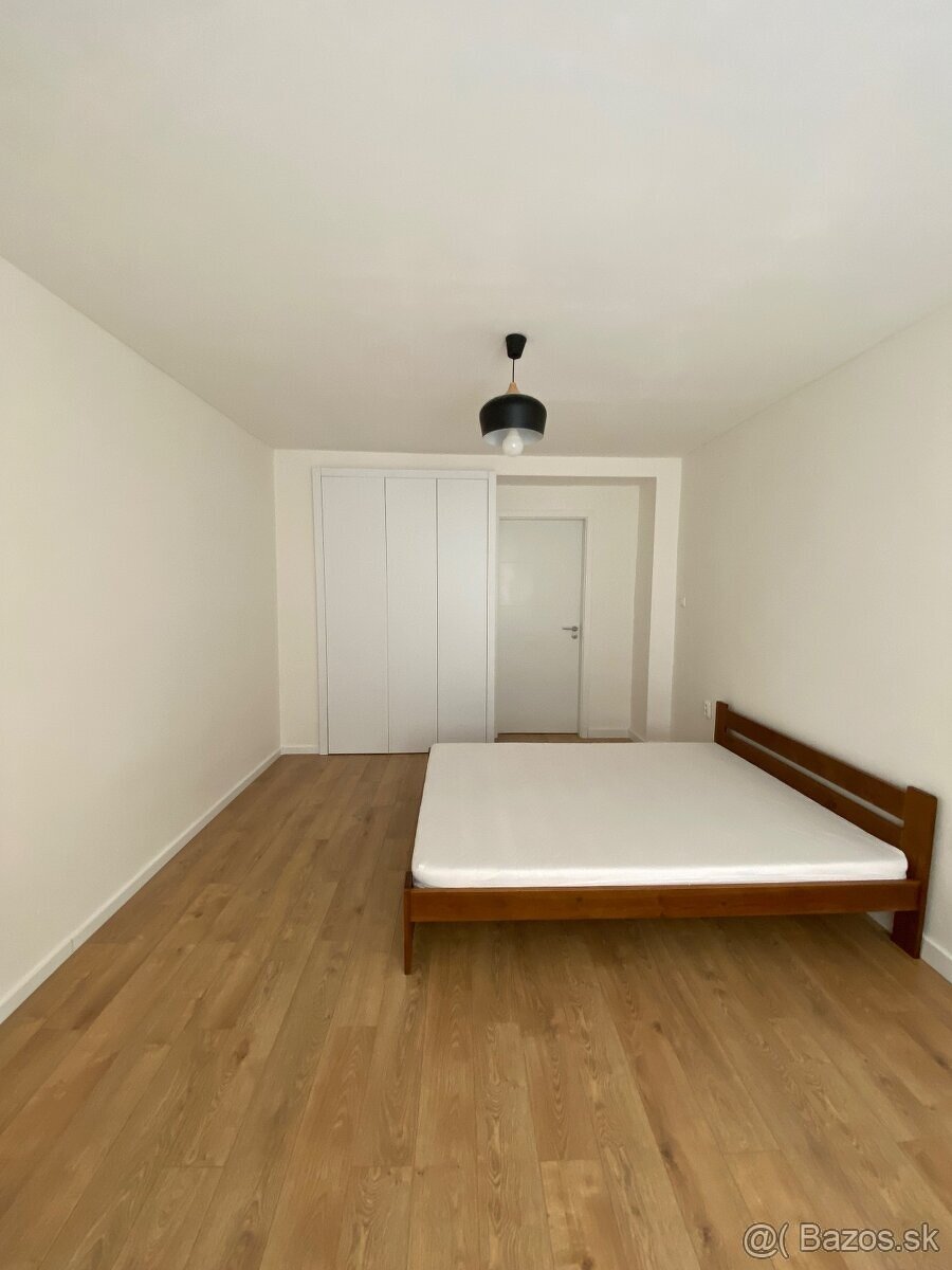 Prenajmem 2 izbový byt - Hospodárska Trnava - 5