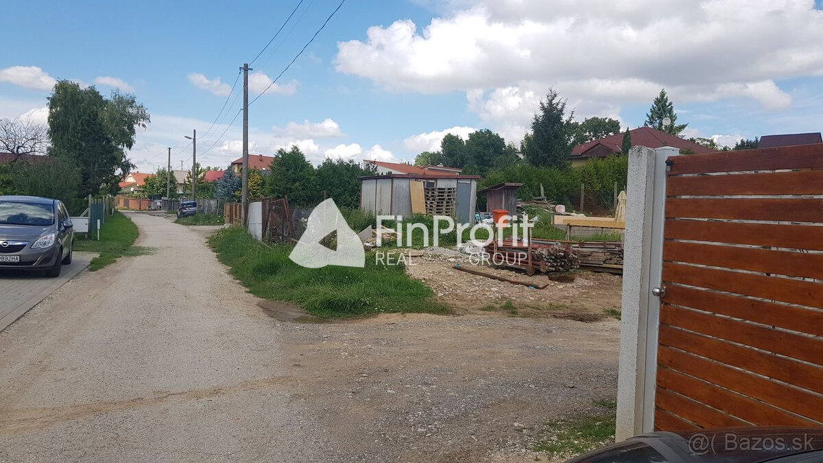 Predám stavebný pozemok Nitra - Lehota. - 5