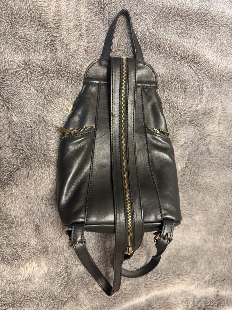 Maly kožený ruksak Tithana - 5