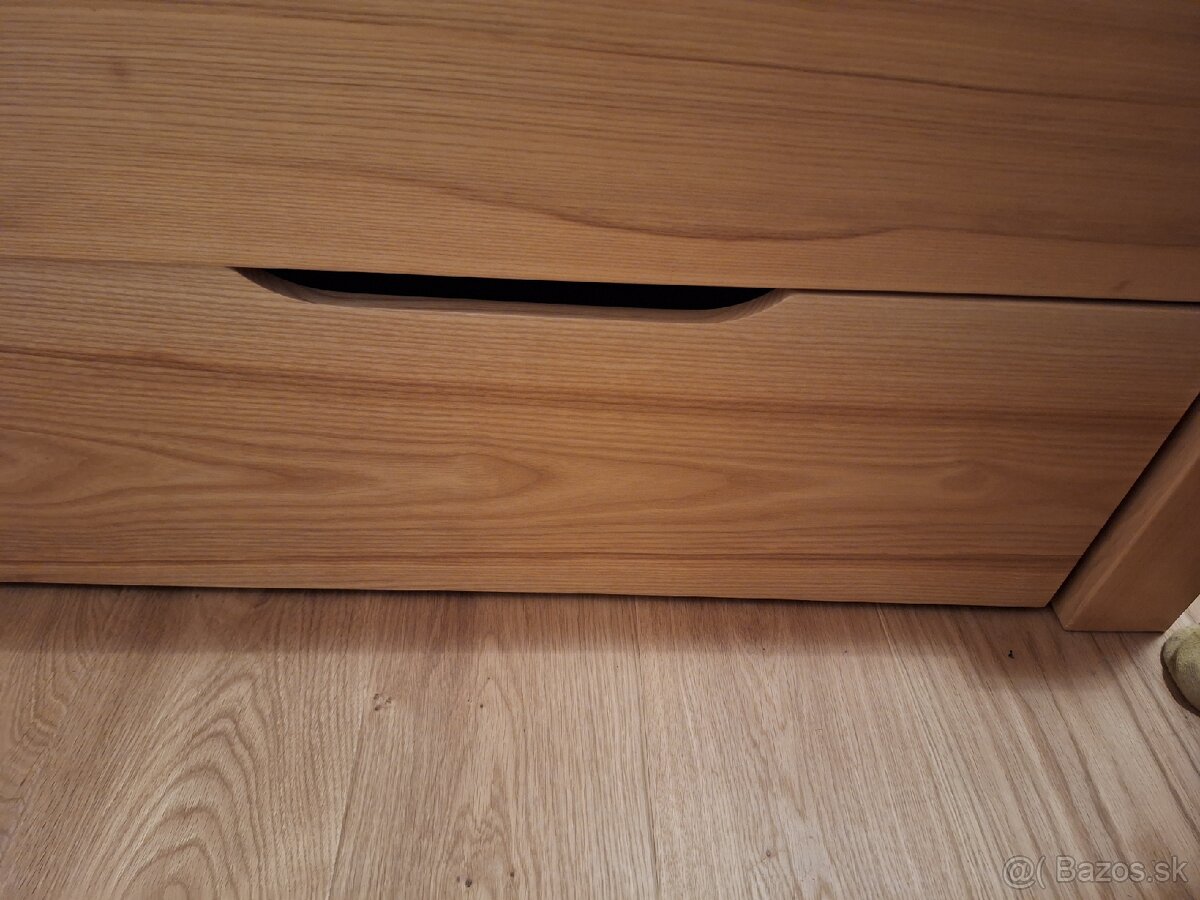 Predam masivnu manzelsku postel - 5