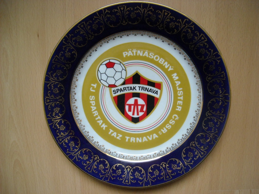 Spartak Trnava a iné futbalové , športové kluby - 5