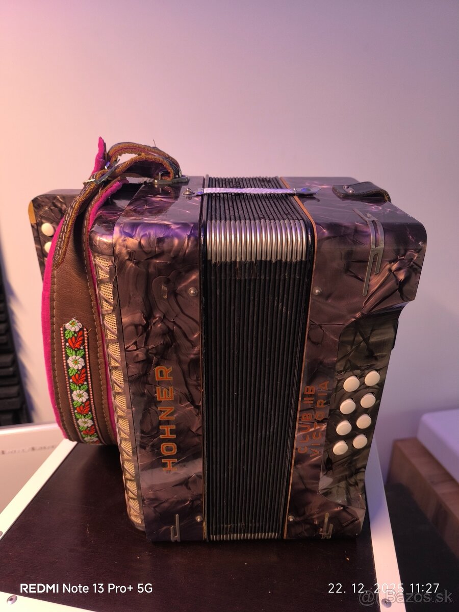 Predám heligonky Zn. Hohner,ladenie CF - 5