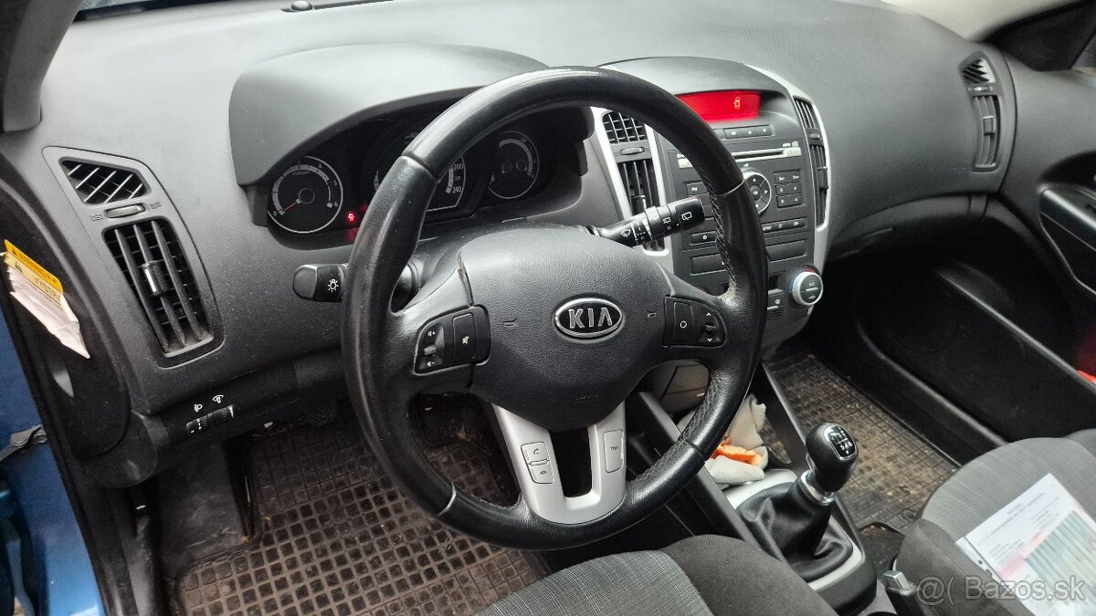 Predám Kia Ceed 1,6crdi - 5