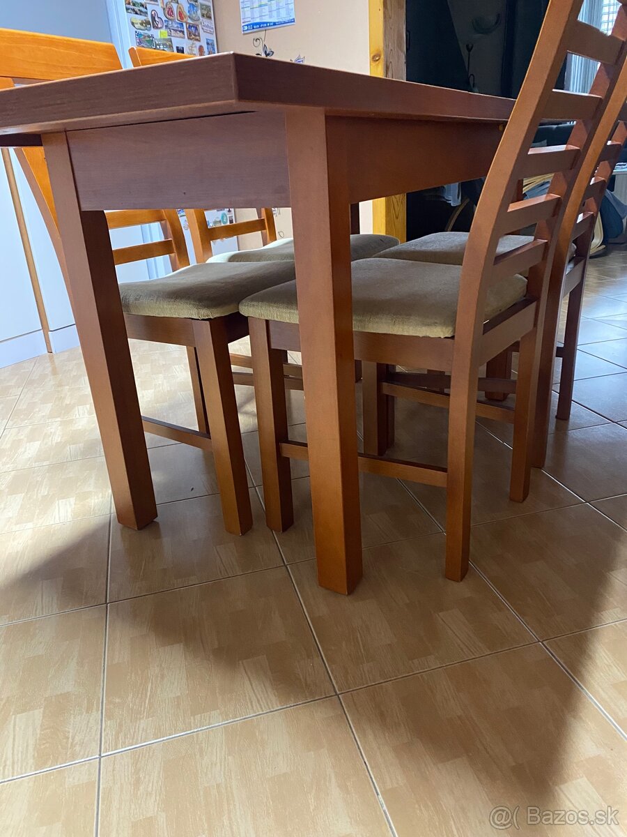 Jedálenský stôl - 5