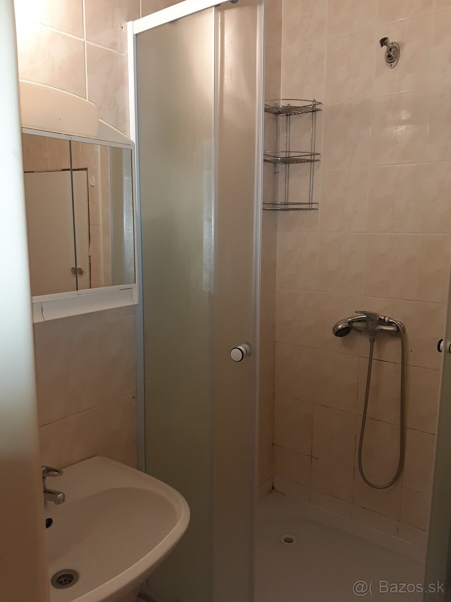 Prenájom – 2 izbový byt - Bratislava Ružinov - 5