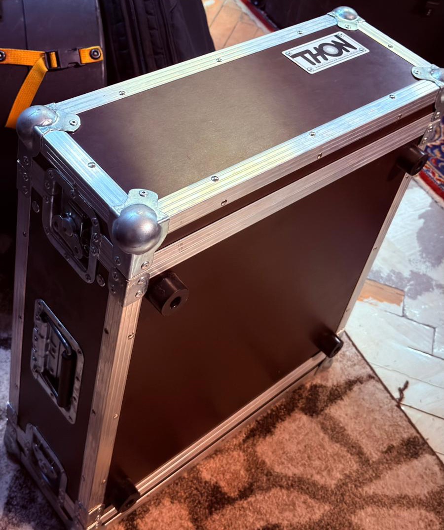 Predám Thon Rack 4U Live 50 - 5