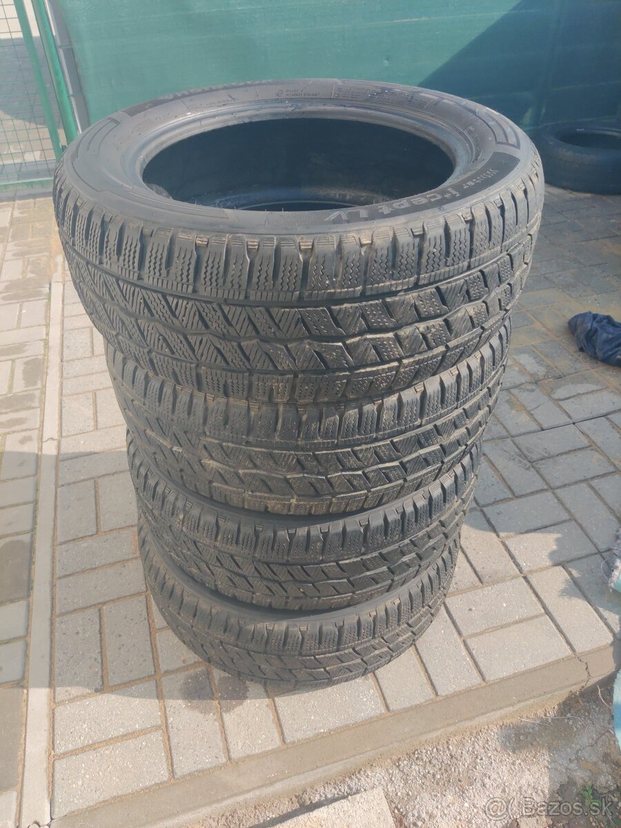 Zimne Hankook 225/55/17c - 5