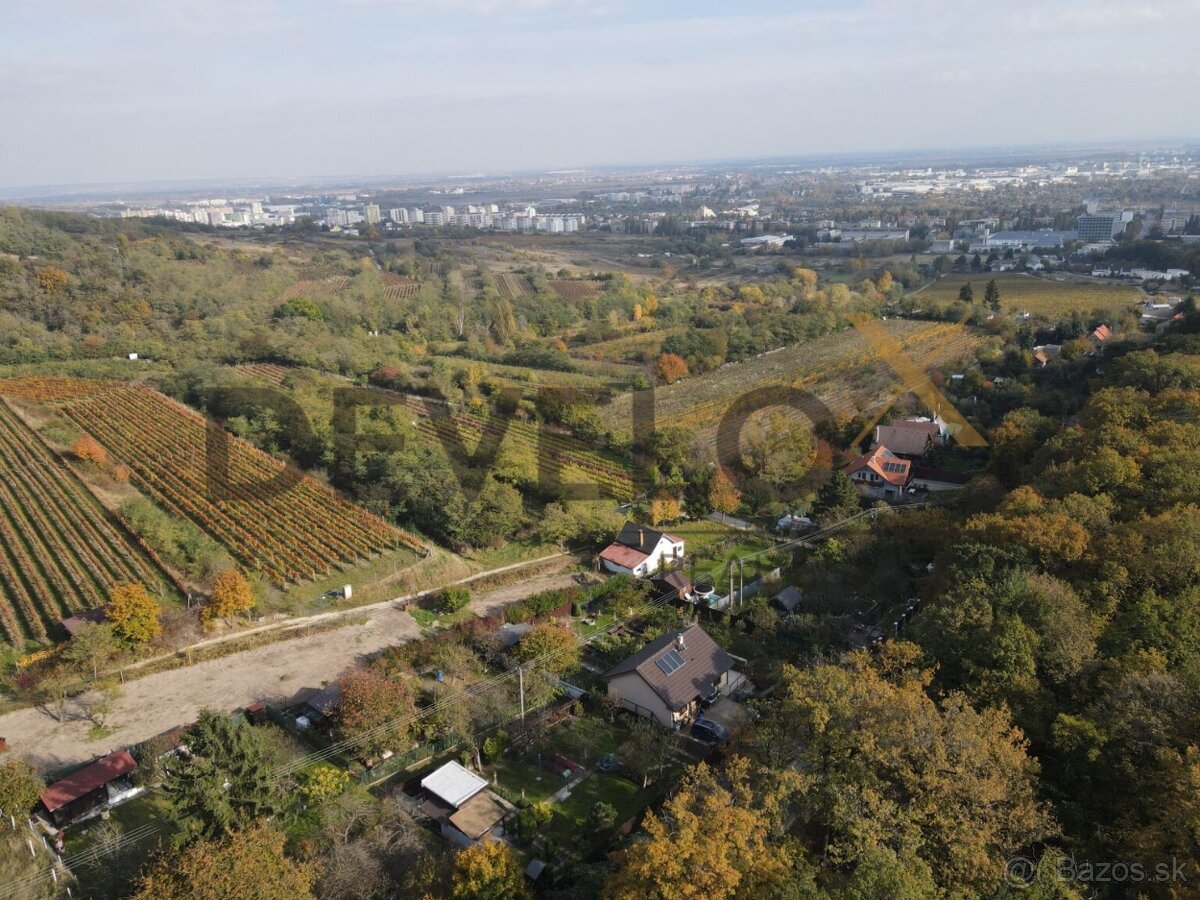 Na predaj rekreačné bývanie pod lesom - Rača, Pekná cesta - 5