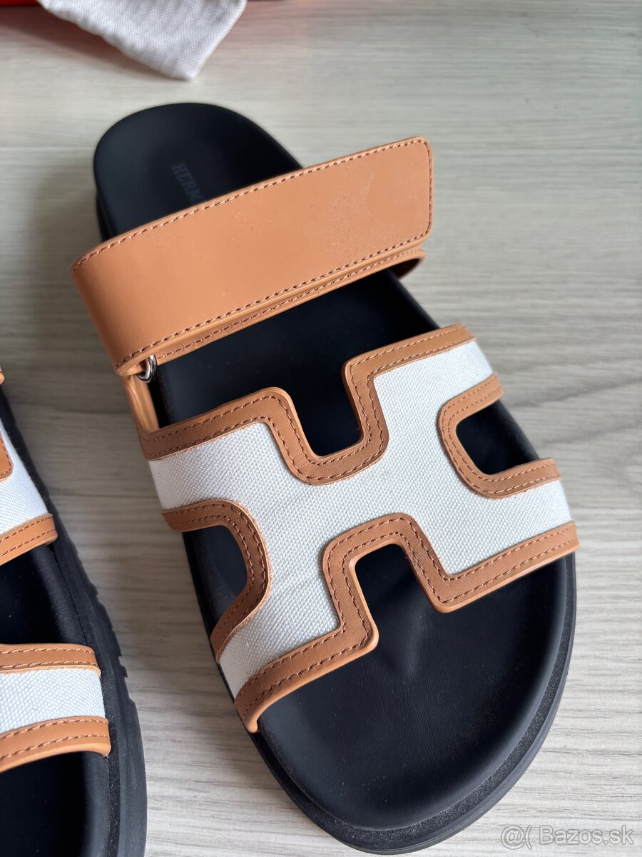 Bielo-hnedé pánske Hermès šľapky - 5
