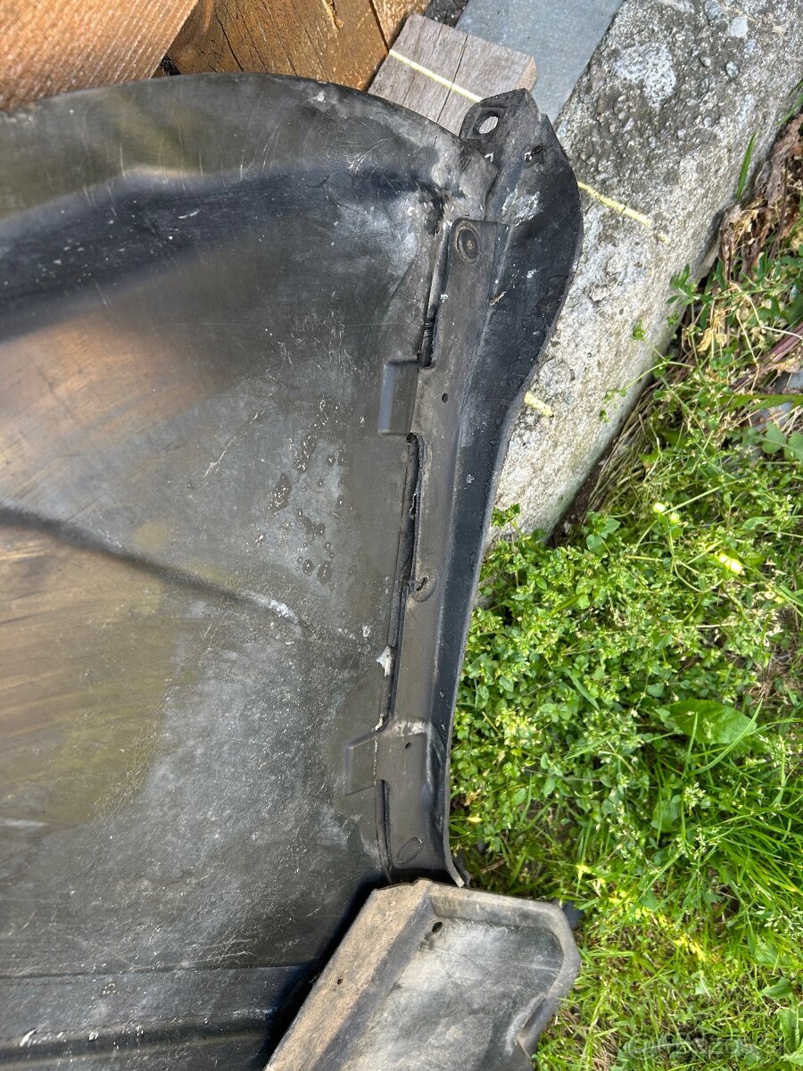 Spodný plast motora A6 c6 - 5