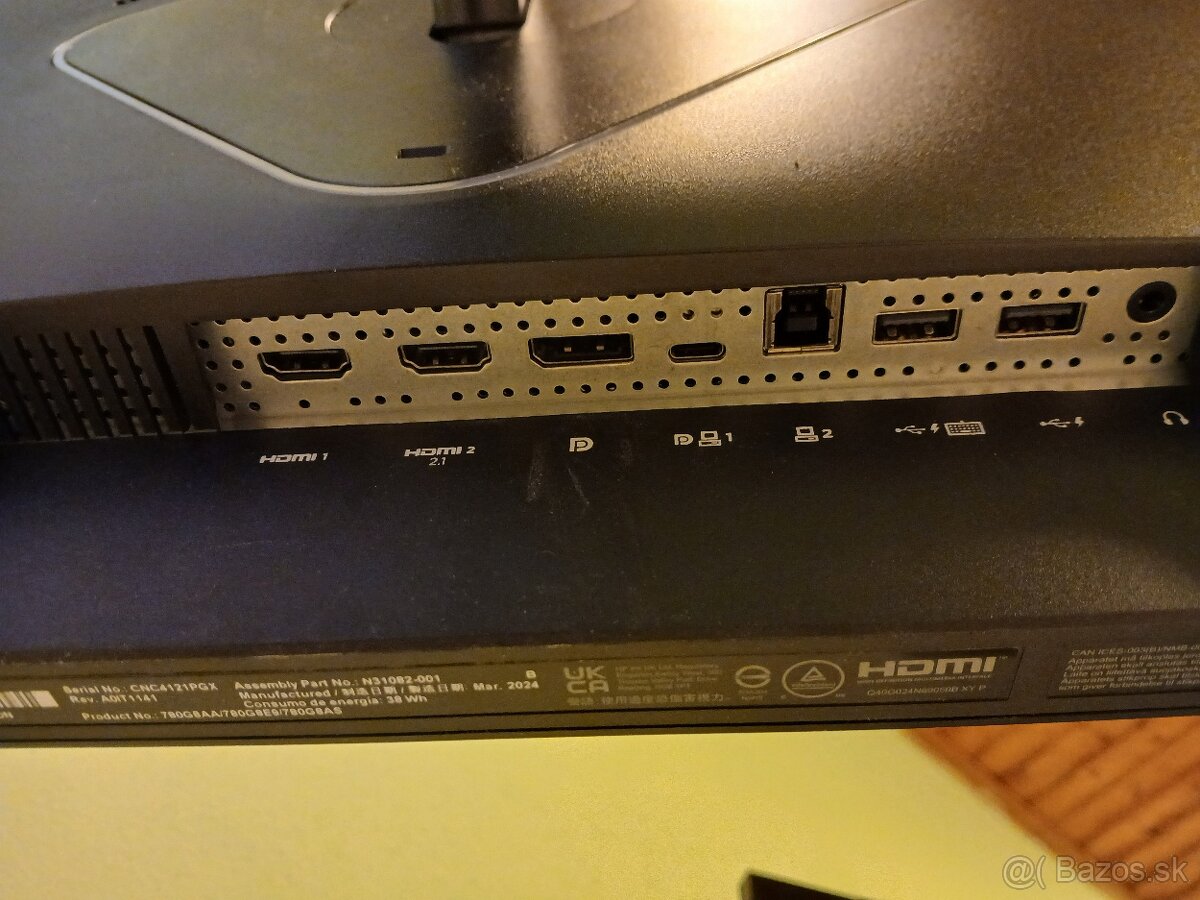 Herny monitor HP Omen 27" 4k 144HZ 1ms G-sync - 5