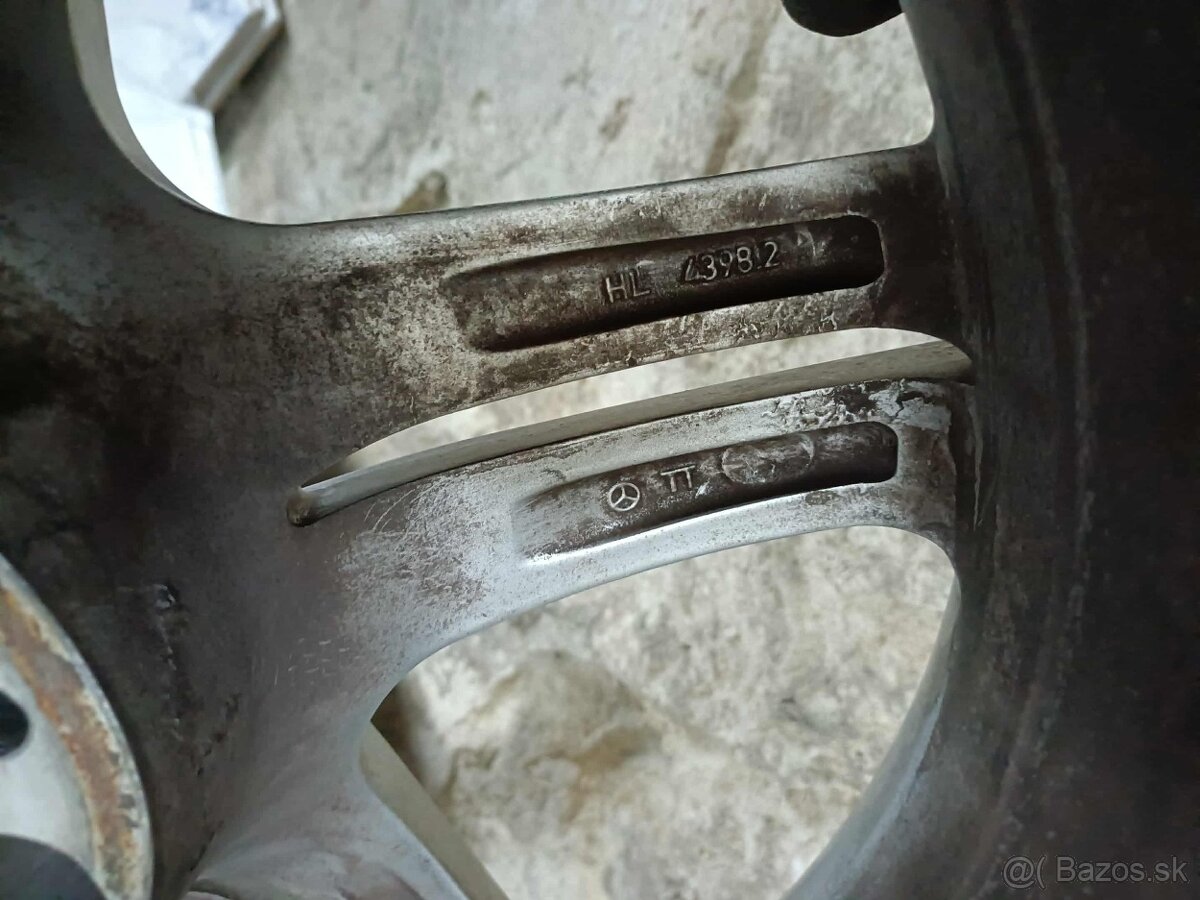 4ks alu disky orig. Mercedes r18 - 5