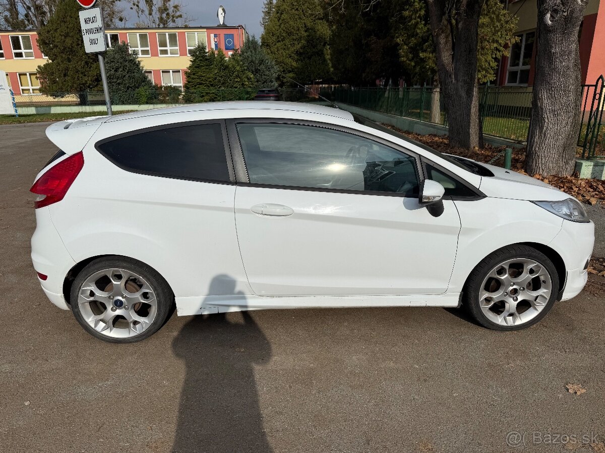 ford fiesta 1.6 - 5