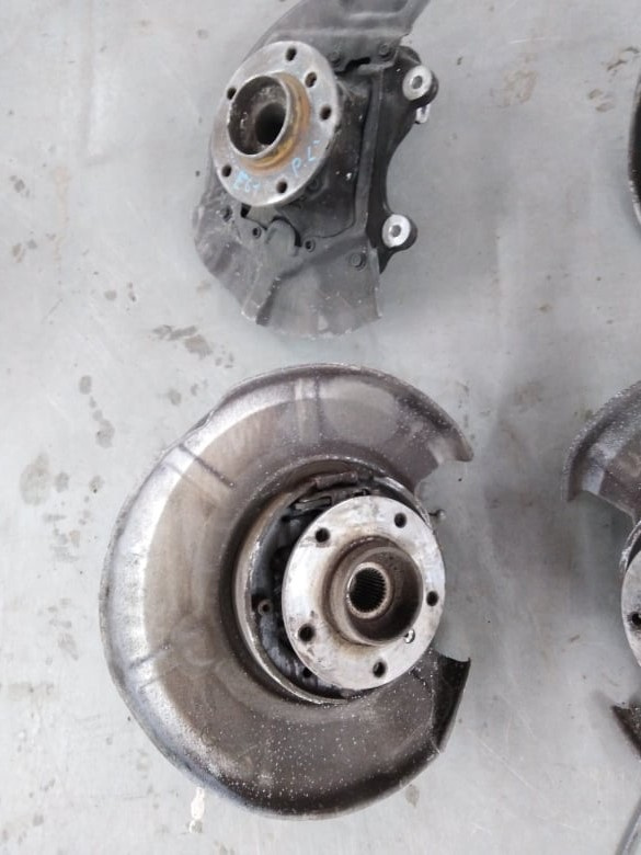 BMW E60 E61 otoč, tehlica - 5