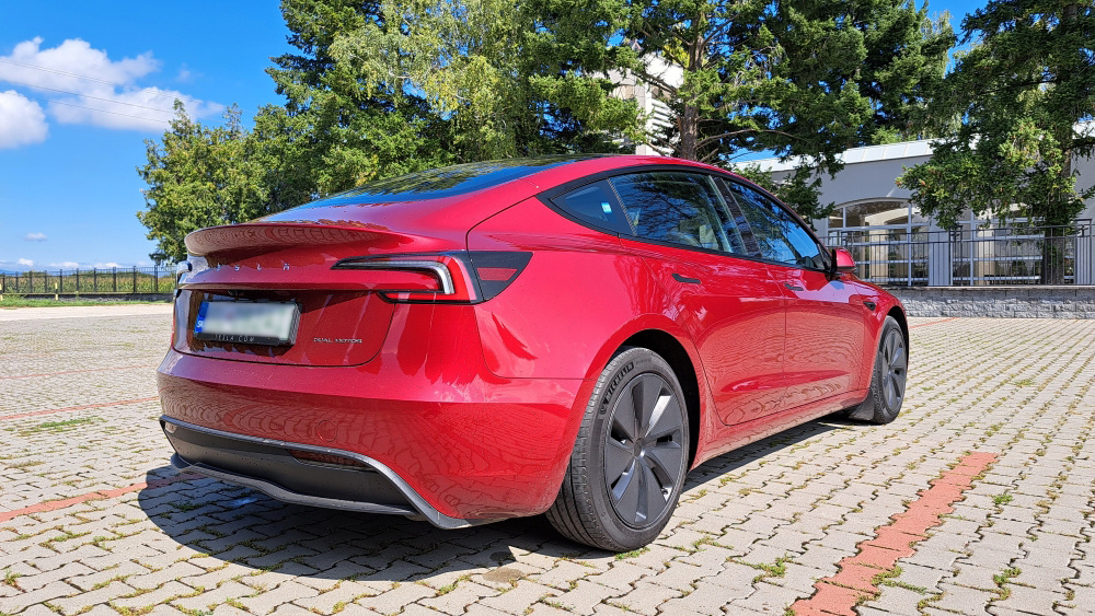 Tesla Model 3 Highland Long Range AWD - 5