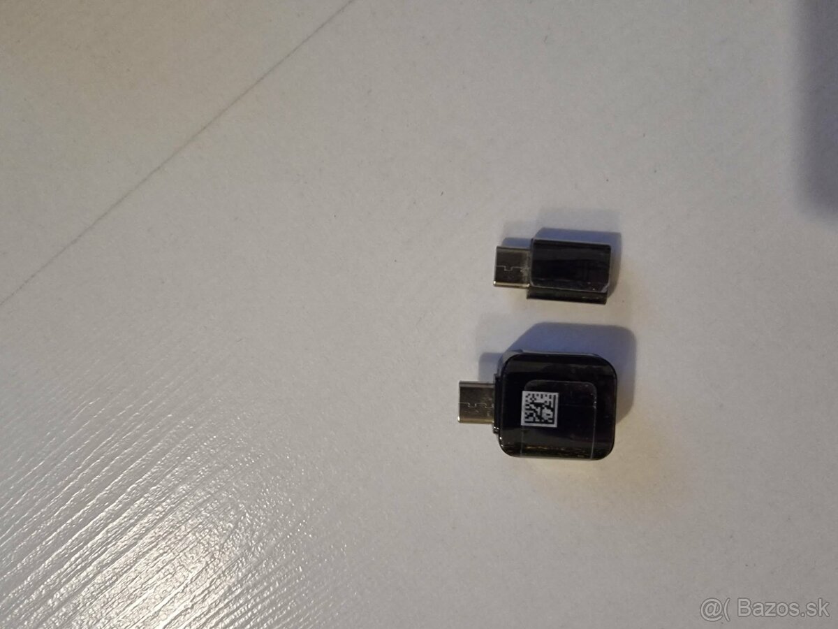 Predám-krabičku od samsung s8 - 5