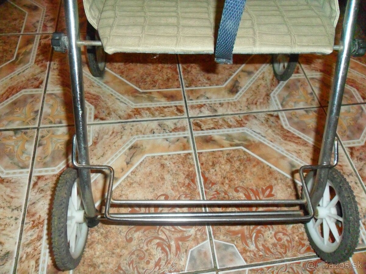 pevný kovový športový kočík retro - 5