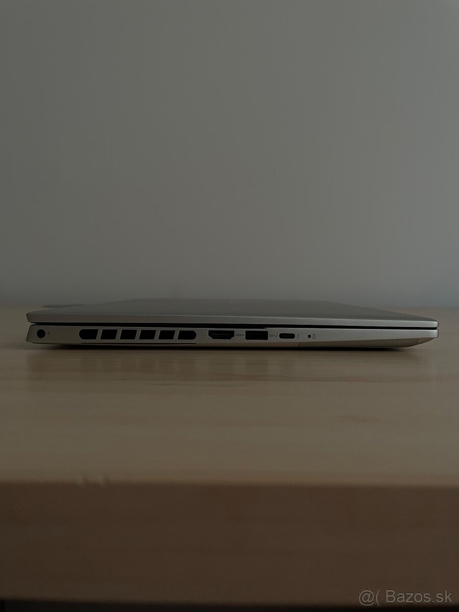 Dell Inspiron 14 Plus 7430 (strieborná) - 5