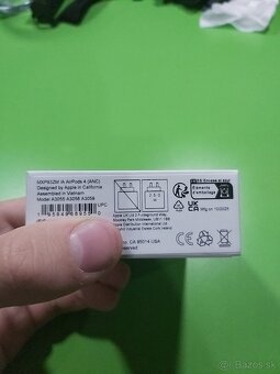 Apple AirPods 4. gen. s ANC – replika - 5