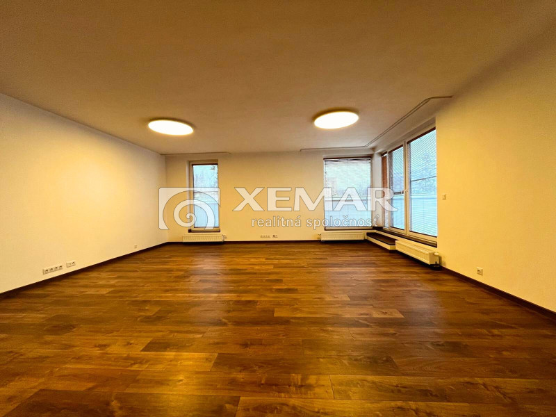 Prenájom 4 izbový byt v novostavbe Banská Bystrica - 5