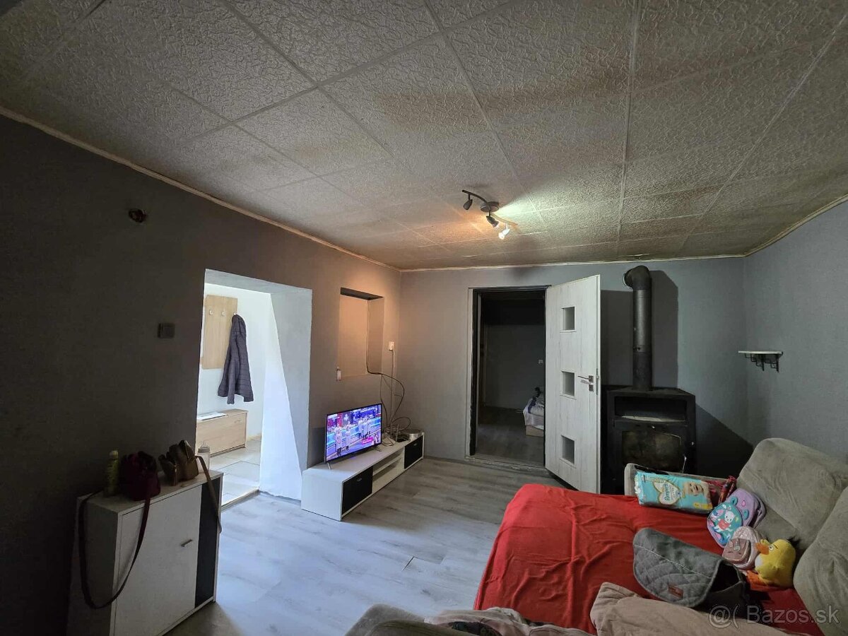 Vidiecky rodinný domček - 5