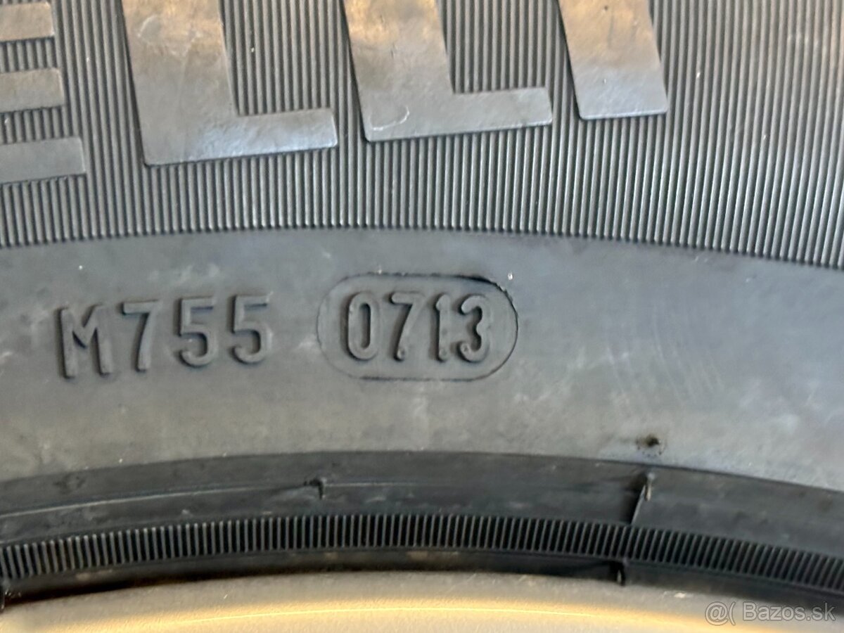 AUDI č. 15-Zimna sada 215/60 R17 - 5