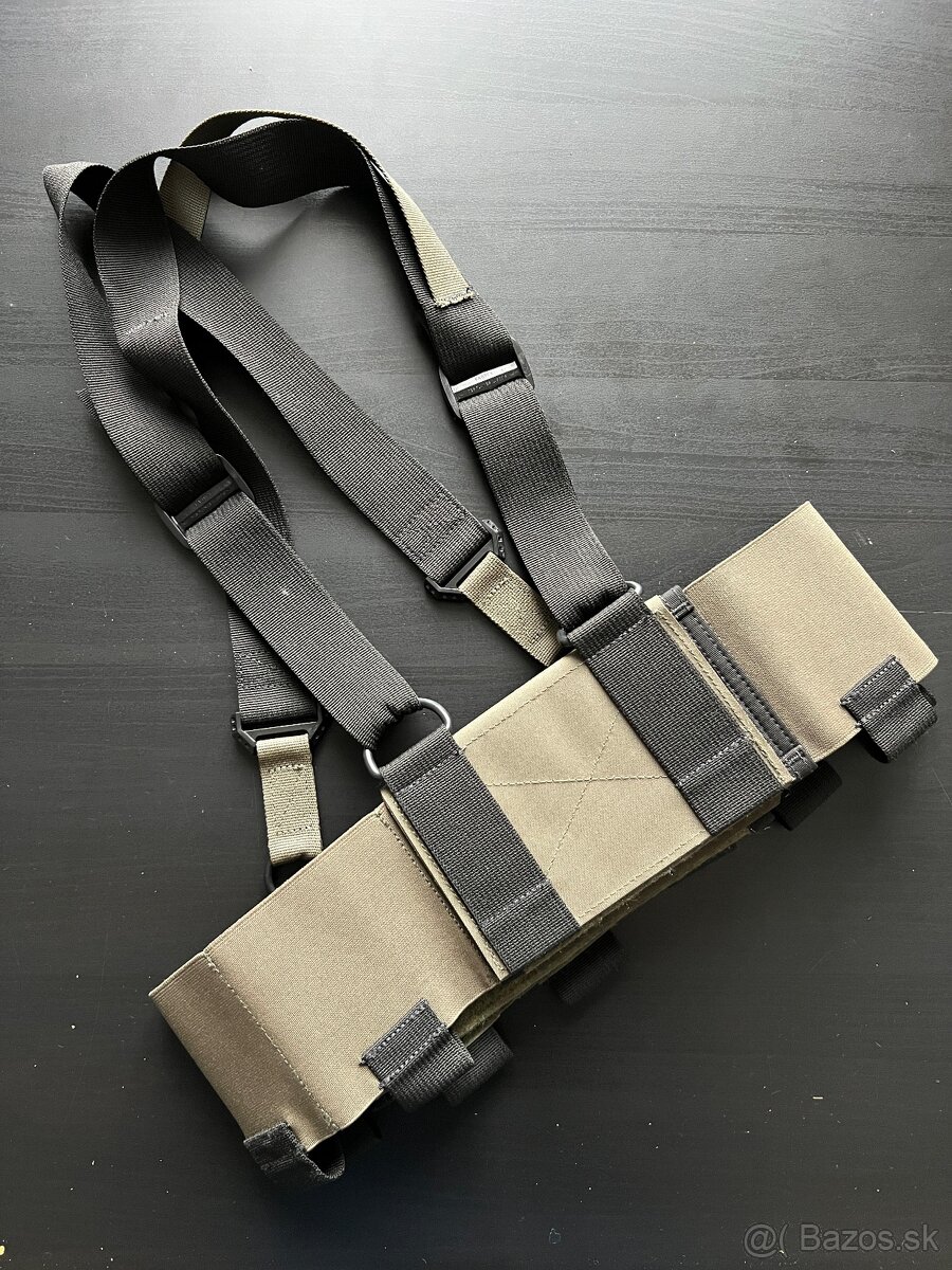 Predám nosič plátov a Chest rig T- Rex - 5