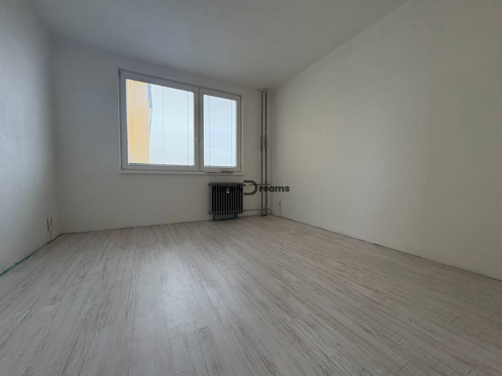 Na predaj: 3 izb.byt + 2x balkon + šatník - 5