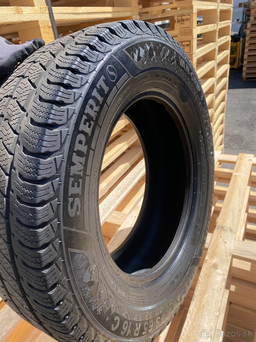 Pneu Semperit 235/65 R16C Van-Life DOT 4423 - 5