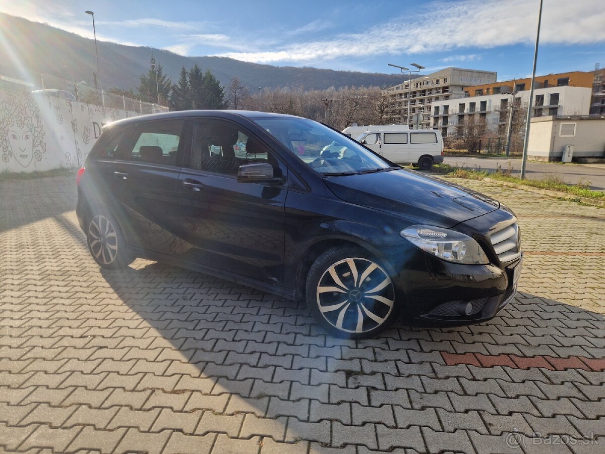 Mercedes-benz B180cdi - 5