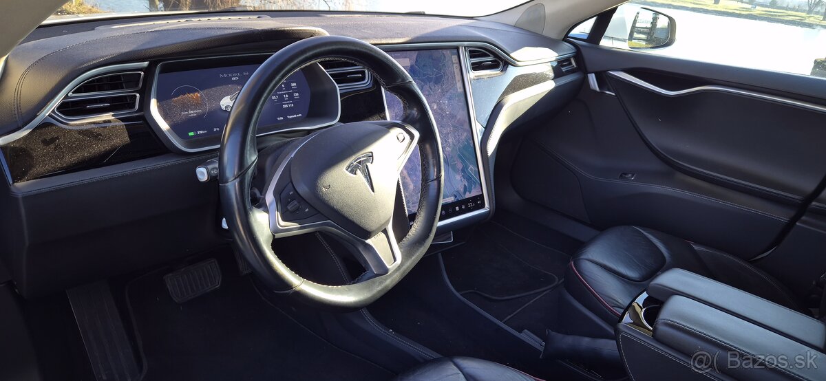 Tesla S85 - 5