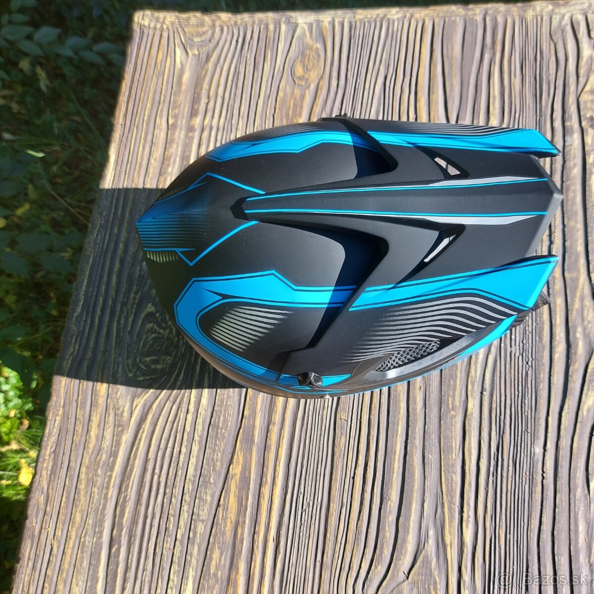 Predám prilbu veľkosť M - NOVÁ NEPOUŽITÁ - 5