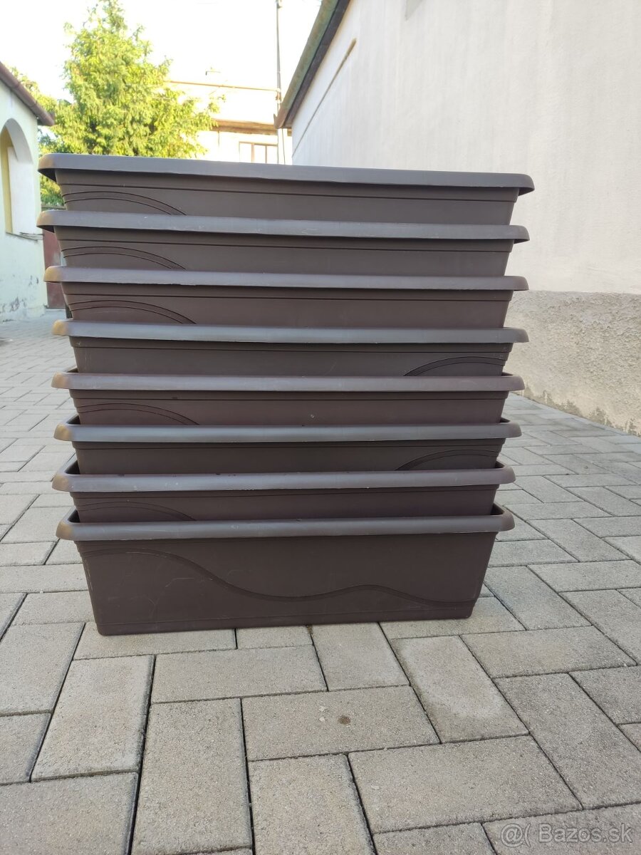 Predám samozavlažovacie truhlíky 60cm - 5