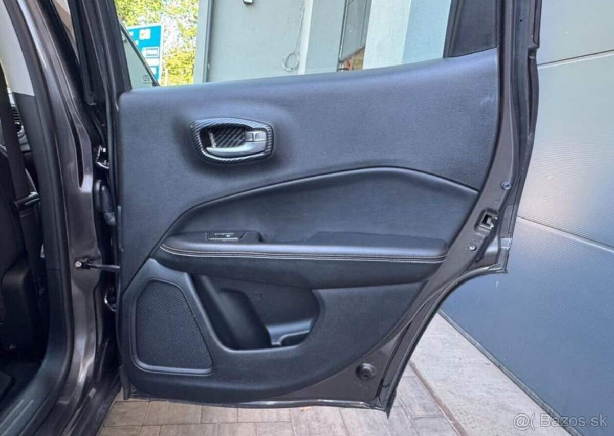 Jeep Compass 1.4 Multiair Longitude benzín manuál 103 kw - 5