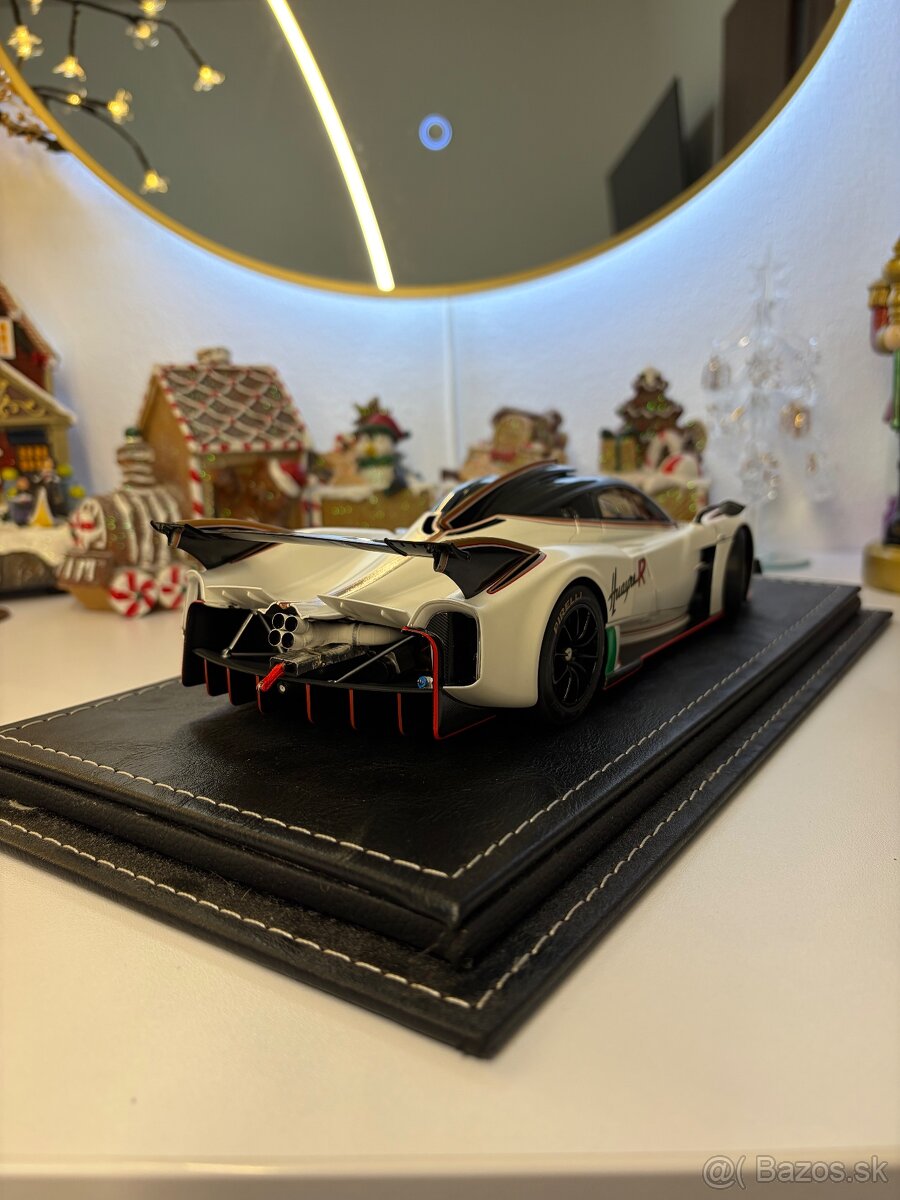 Pagani Huayra R / LCD / 1:18 - 5