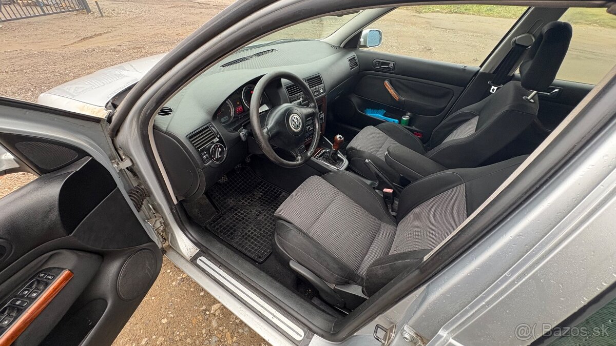 Volkswagen Bora Variant 1.6 16V Comfortline - 5