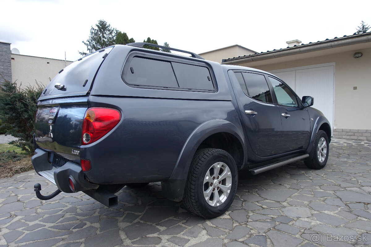 Mitsubishi L200 2,5 DI-D 4WD Intense A/T, 131kW, 4d.