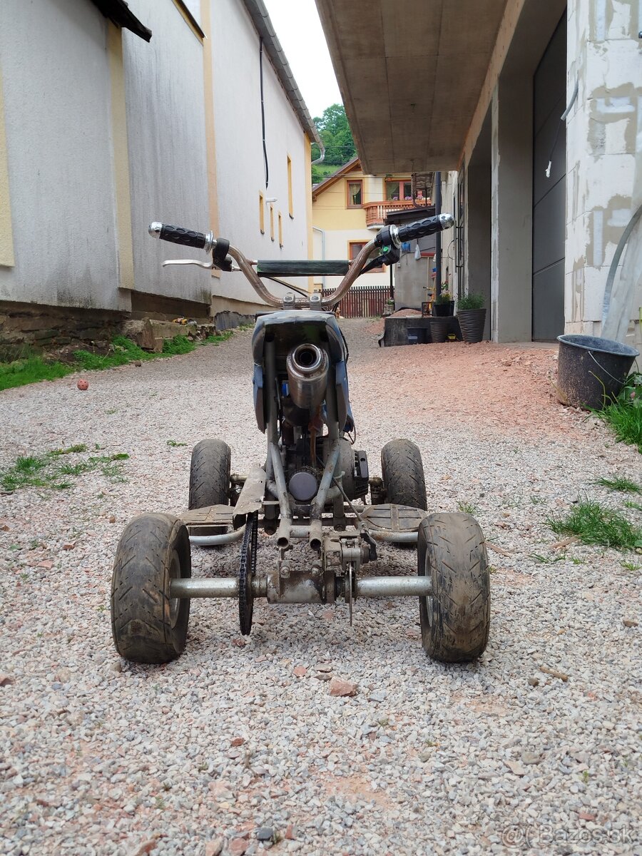 Predám detskú štvorkolku na súčiastky
