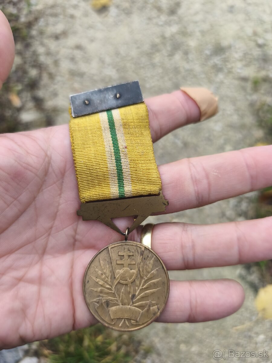 Vyznamenanie Slovenský Štát. Za zásluhy. - 5