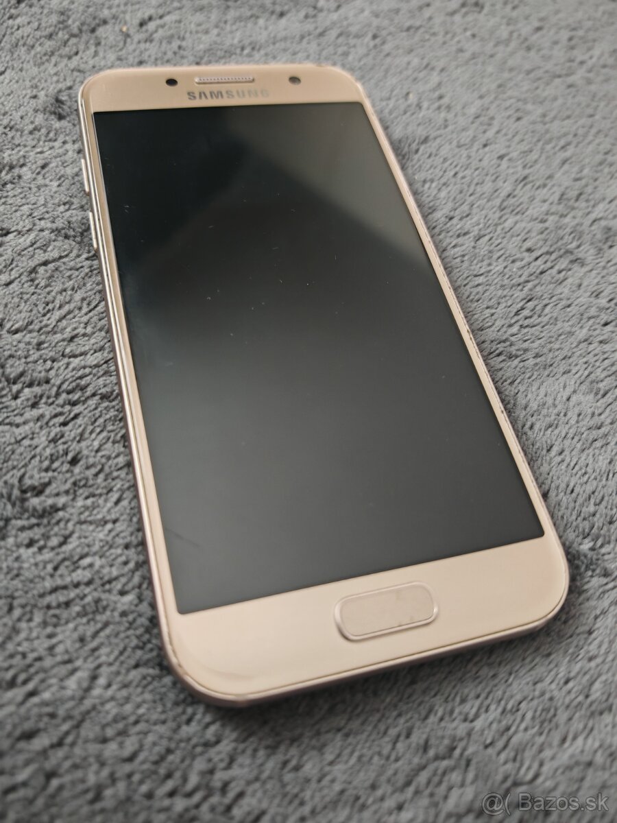Samsung Galaxy A3 2017 gold - 5