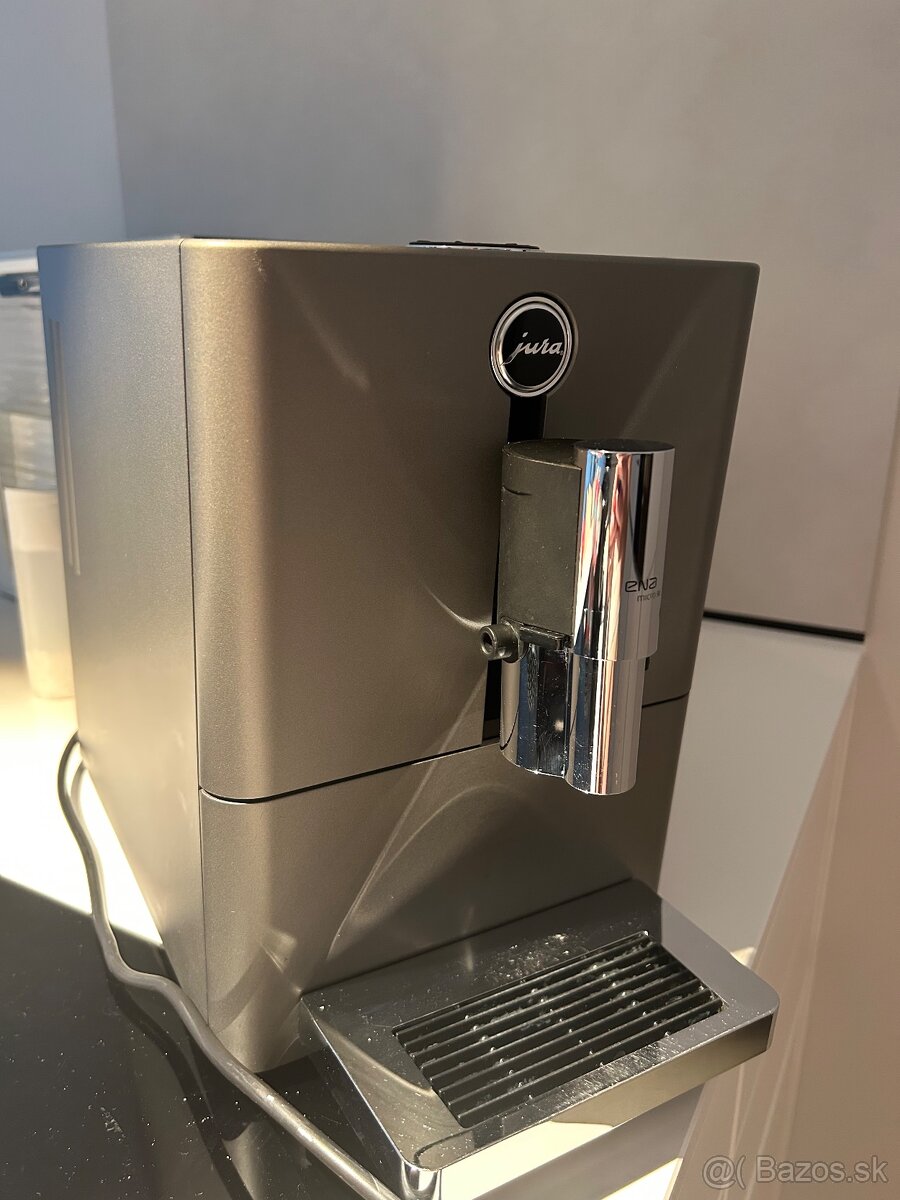Plne funkčný kávovar Jura ENA Micro 90 - 5