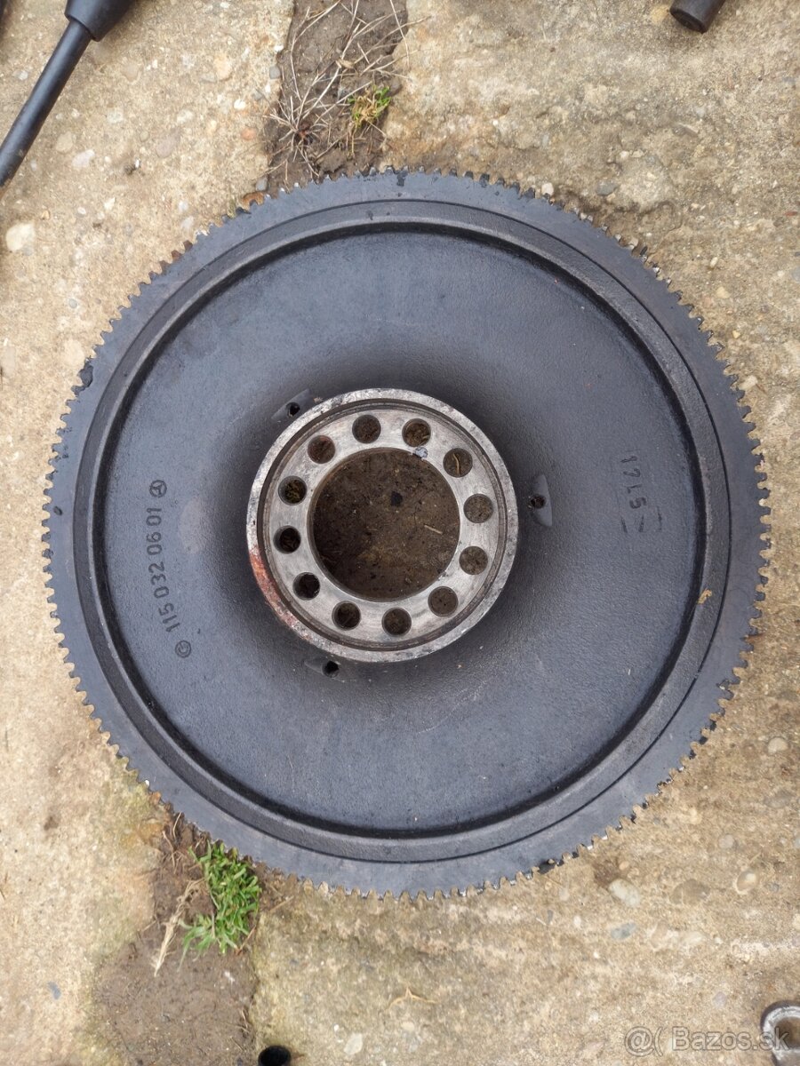 Mercedes 123 , 124 piano - 5