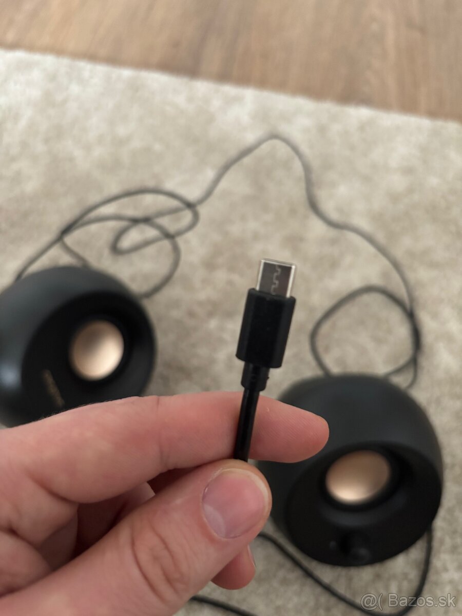 Reproduktory Creative Pebble v3 - 5