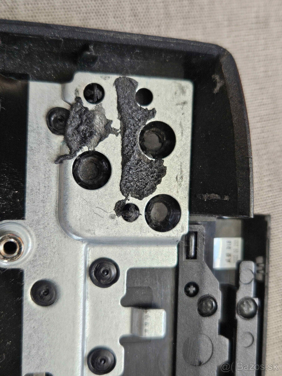 Diely Acer Aspire 7 (A715-43G) - 5