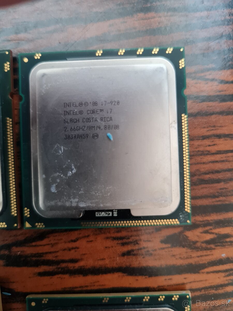 Predám procesory Intel pre socket LGA 1366 - 5