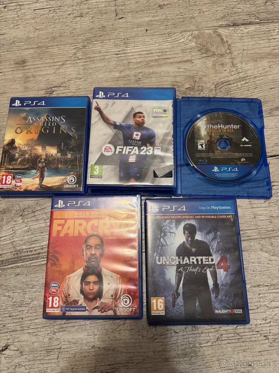 Playstation 4 PRO 1TB - 5