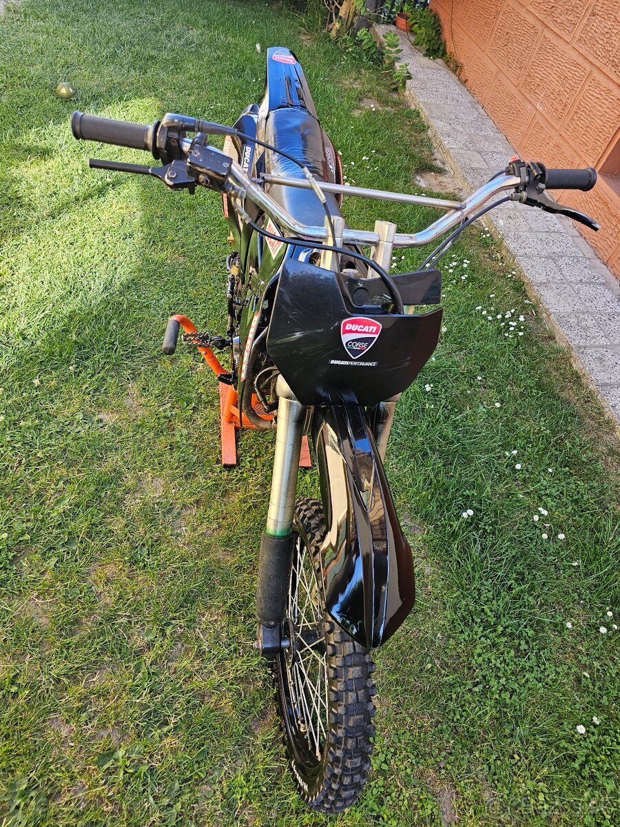 Pitbike 125ccm 4 rýchl.manuál 1N234